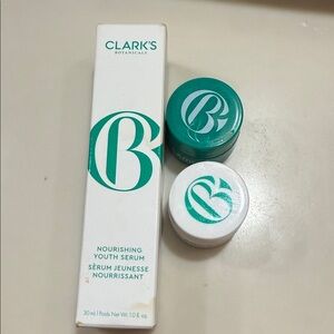Clarks Botanicals Youth Serum - Green and White 3 piece set